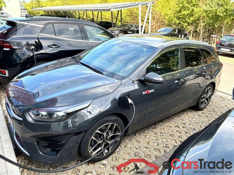 KIA Ceed SW PHEV Ceed SW 1.6 GDi PHEV Business Line DCT #1