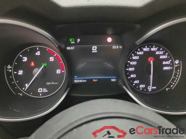 ALFA ROMEO STELVIO DIESEL - 2020 2.2 MJD 190 AWD Super 5d #6