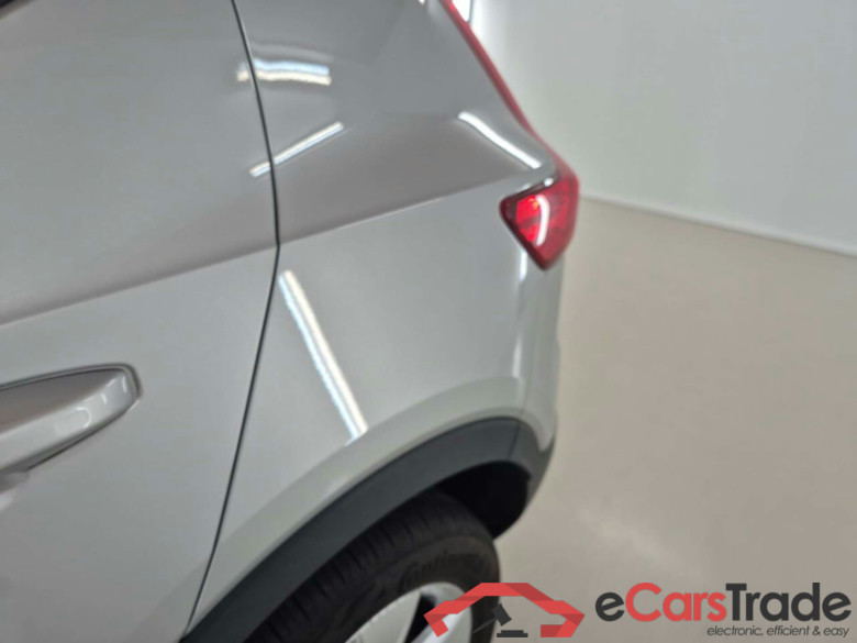 VOLVO XC40 B3 MILD HYBRID CORE #4