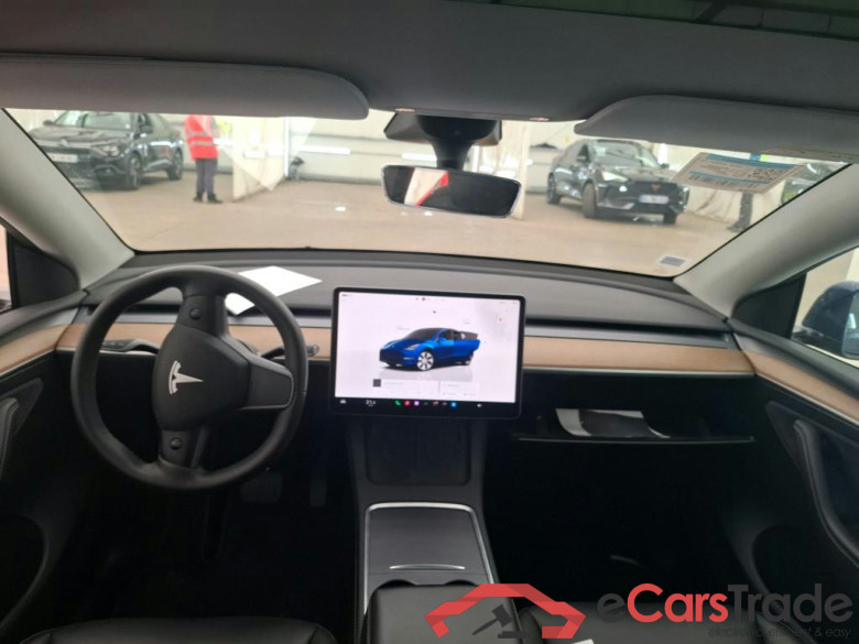 TESLA Model Y / 2020 / 5P / SUV Grand Autonomie Dual Motor AWD #6