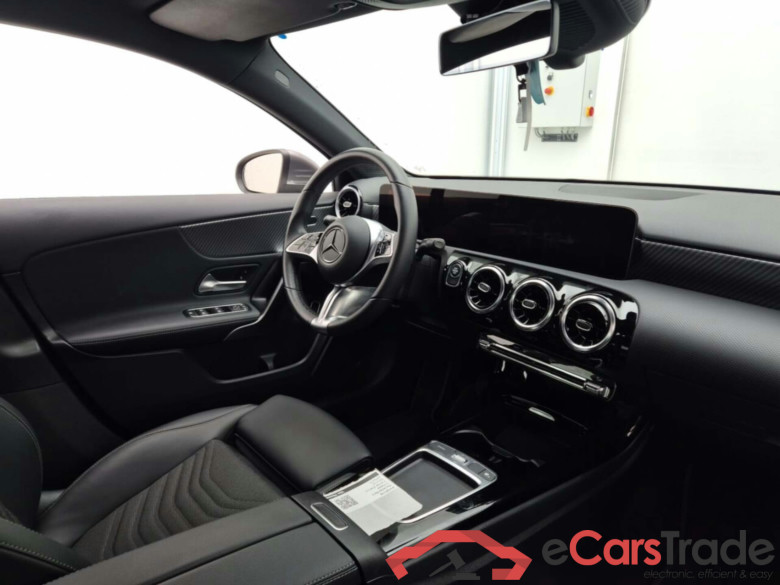 MERCEDES-BENZ A-KLASSE 1.3 250E 8G-DCT BUSINESS LINE #3