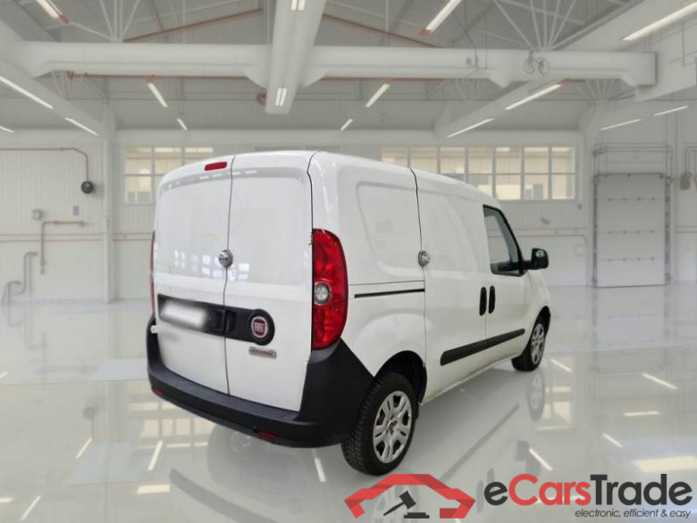 FIAT DOBLÒ CARGO / 2014 / 4P / VETT. FURGONATA CH1 LOUNGE 1.6 MJET 105CV E6D-F SeS #2