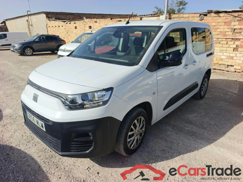 FIAT Doblò / 2022 / 5P / combi Combi (N1) BlueHDi 1.5 L 100CV (AC)
