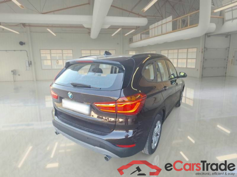 BMW X1 / 2015 / 5P / SUV SDRIVE 18D BUSINESS #2