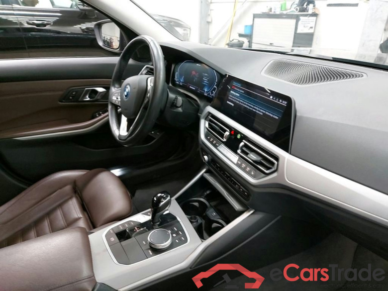 BMW - BMW 3 TOURING 320e 204PK Business Edition With Vernasca Heated Sport Seats & Driving Assistant & Active Cruise & Parking Assistant Pack  * HYBRID * #3