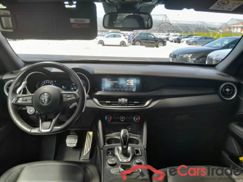 ALFA ROMEO STELVIO / 2017 / 5P / SUV 2.2 TD 210 CV SPRINT AT8 Q4 #3