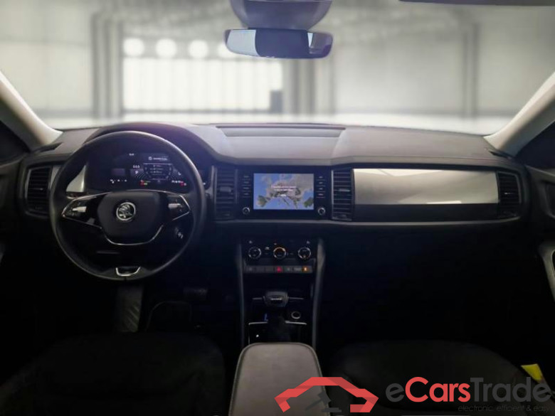 SKODA KODIAQ / 2021 / 5P / SUV 2.0 TDI 110KW AMBITION DSG 5P #3