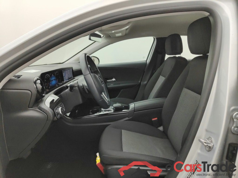 Mercedes-Benz A-Klasse Limousine A 180d Business Solution Aut. 4d #3