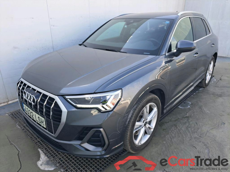 AUDI Q3 / 2018 / 5P / todoterreno 45 TFSI e 180kW S tronic S Line #1