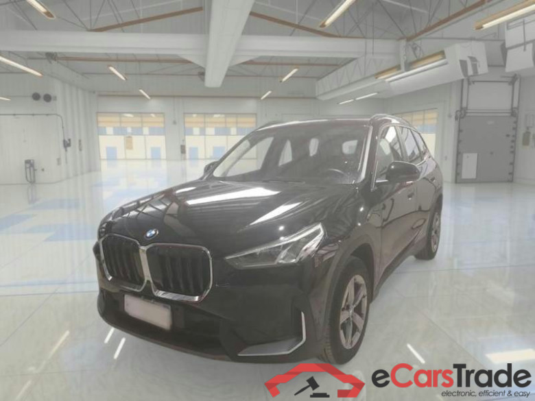 BMW X1 / 2022 / 5P / SUV SDRIVE 18D EDITION ESSENCE DCT