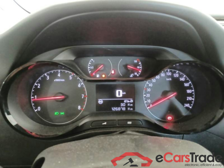 OPEL CROSSLAND / 2020 / 5P / CROSSOVER 1.5 DIESEL 110CV EDITION SeS MT6 #4