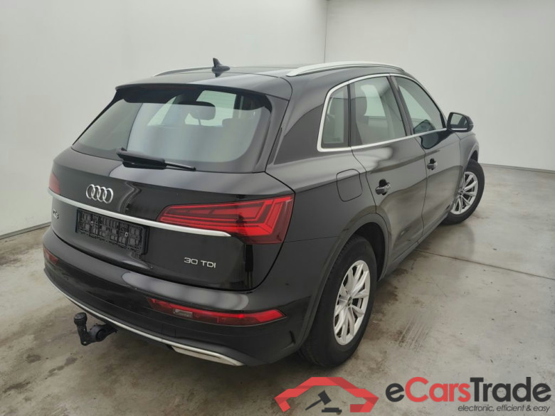 Audi Q5 Business Edition 30 TDI S tronic 5d #2