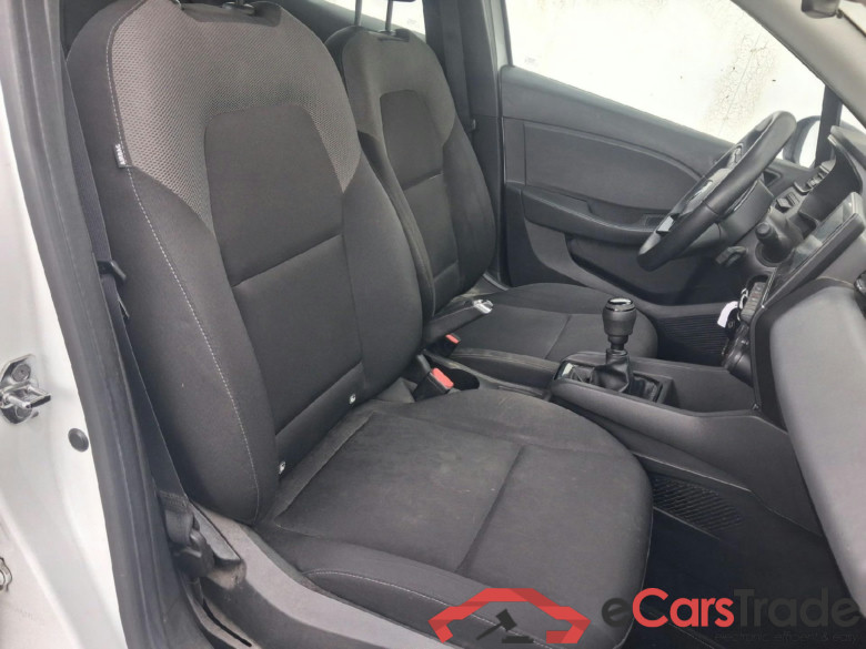 RENAULT Clio / 2019 / 5P / berlina con portón Business Blue dCi 74kW (100CV) #6