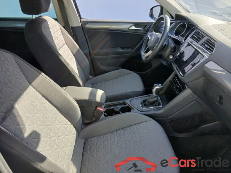 VOLKSWAGEN Tiguan / 2020 / 5P / todoterreno Life 2.0 TDI 110kW (150CV) DSG (AC2) #6