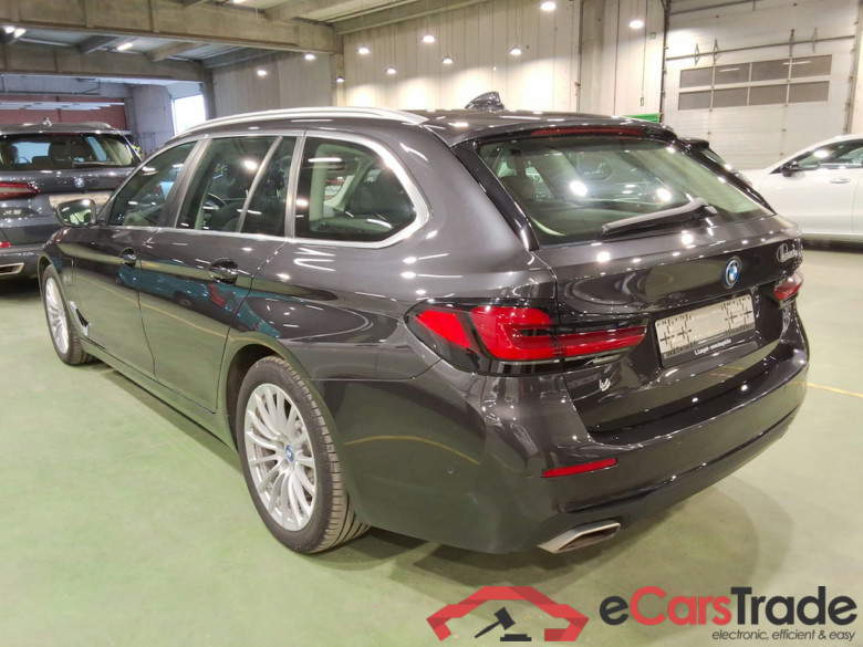 BMW 5 SERIES TOURING 2.0 520E TOURING AUTO #2