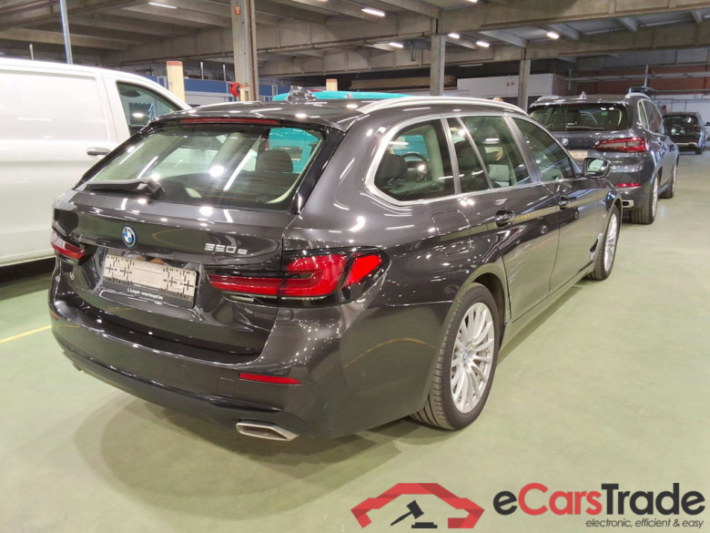 BMW 5 SERIES TOURING 2.0 520E TOURING AUTO #4