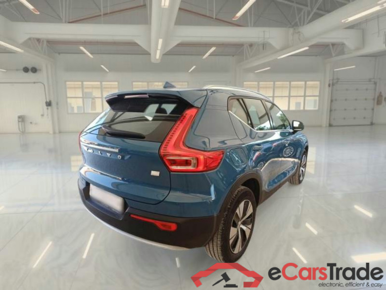 VOLVO XC40 / 2021 / 5P / SUV T5 RECHARGE PLUG-IN AUTO CORE #2