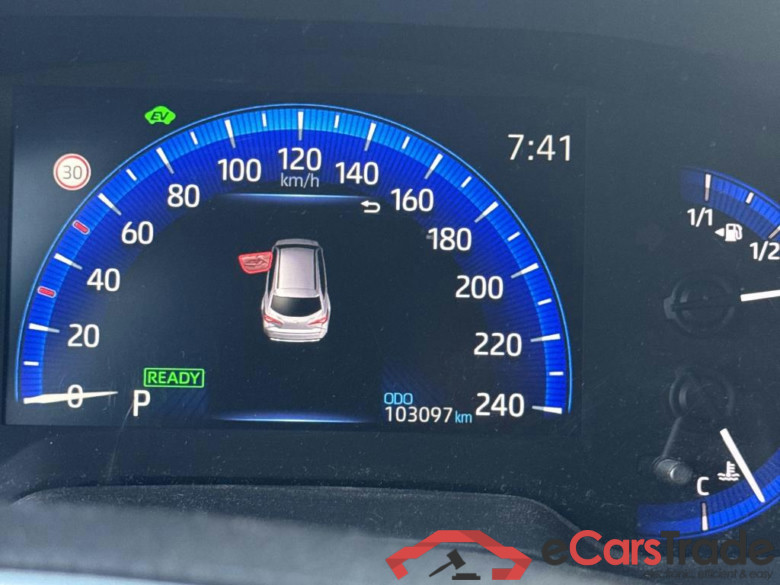 TOYOTA Corolla / 2019 / 5P / familiar 1.8 125H ACTIVE TECH E-CVT TOU SPORT #5