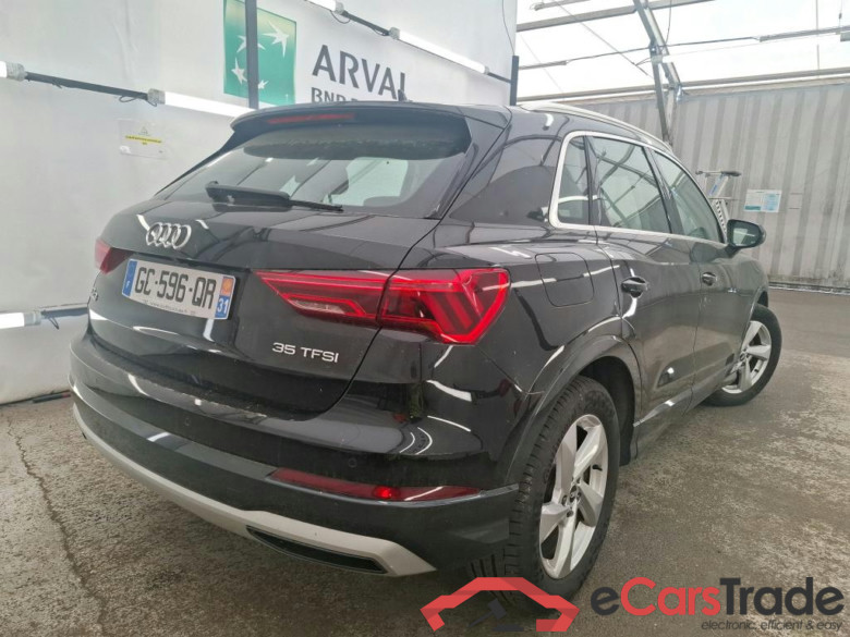 AUDI Q3 / 2018 / 5P / SUV 35 TFSI 150 MHEV S TRONIC DESIGN LUXE #3