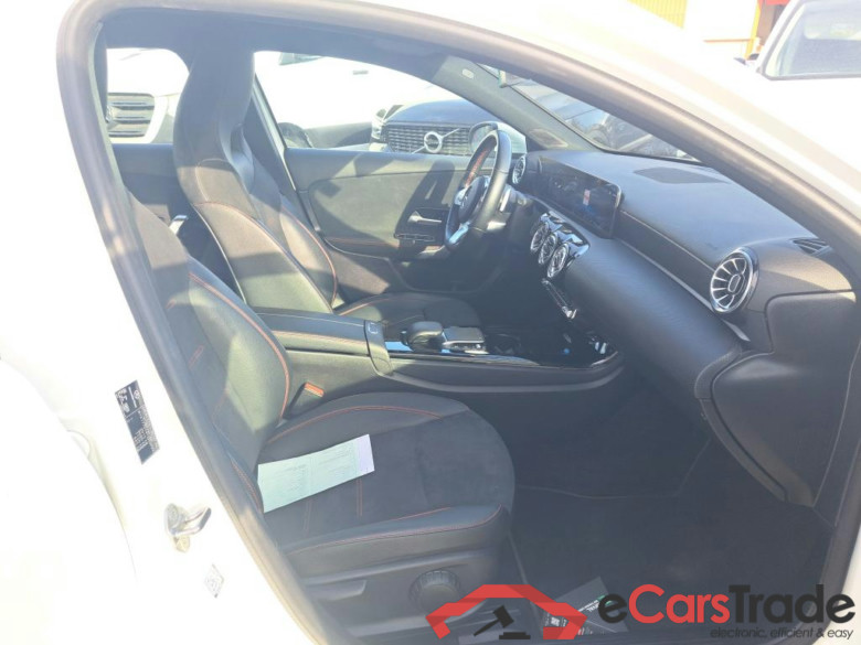 MERCEDES-BENZ Clase A / 2018 / 5P / berlina con portón A 220 d #6