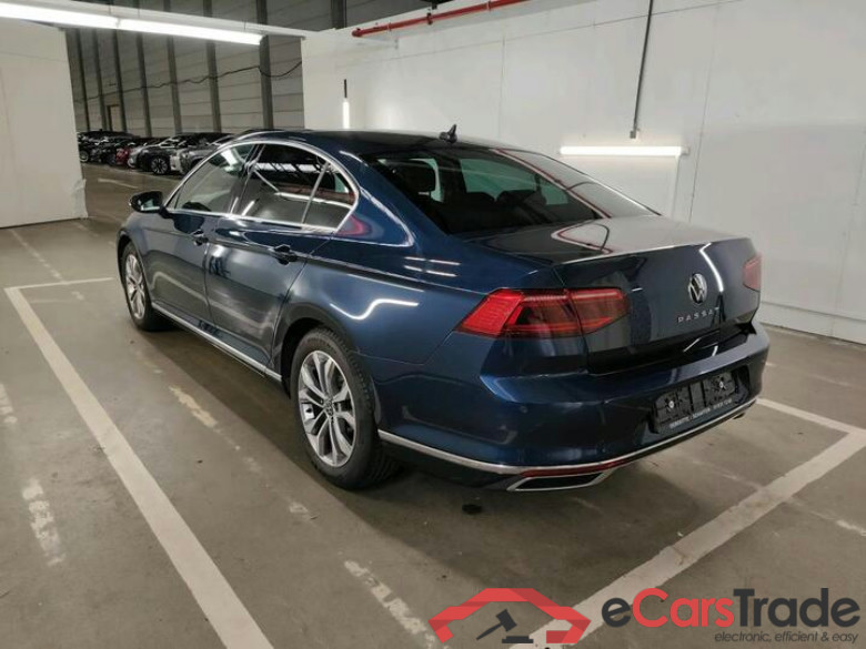 Volkswagen Passat Passat 1.5 TSI Elegance Business DSG 110kW/150pk  4D/P Auto-7 #3