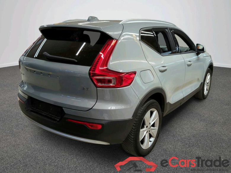 XC40 Core 2WD 2.0 120KW AT7 E6d #2