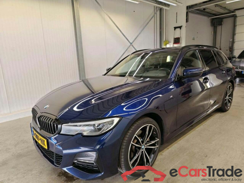 BMW 3-serie Touring 320e Bns Ed.P #1