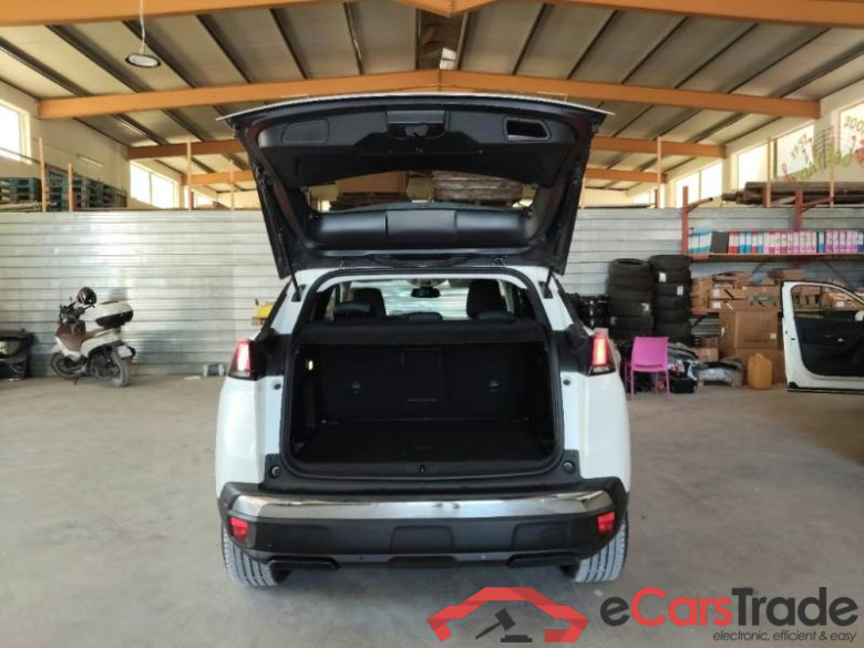 PEUGEOT 3008 / 2020 / 5P / SUV BLUEHDI 130 EAT8 SeS ALLURE #5