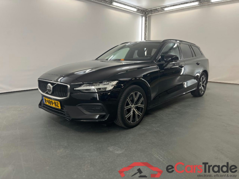 VOLVO V60 2.0 B3 Essential #1