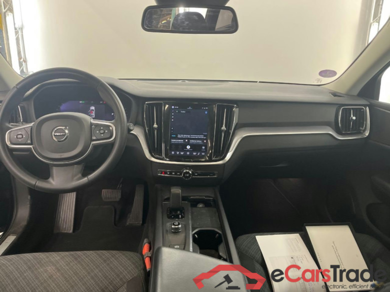 VOLVO V60 2.0 B3 Essential #6