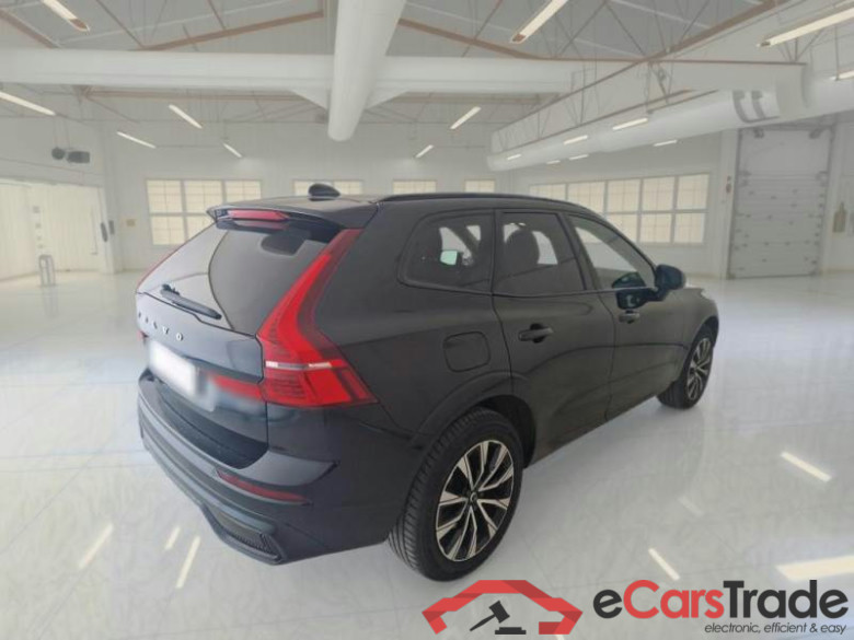 VOLVO XC60 / 2021 / 5P / SUV B4 D automatico Plus Dark #2