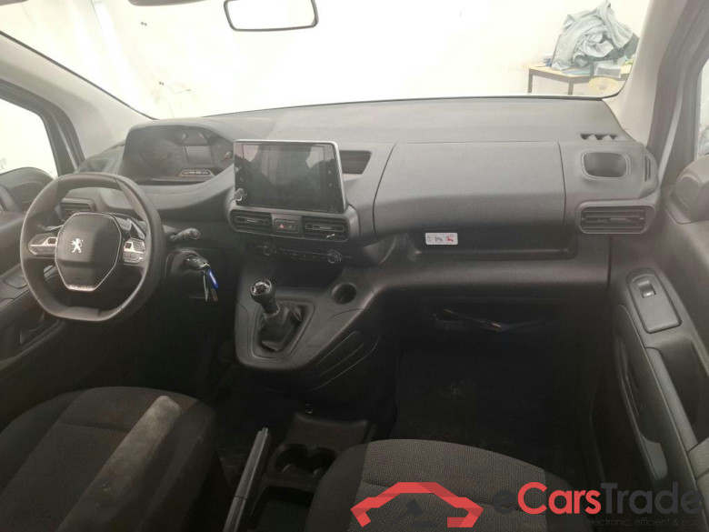 PEUGEOT Partner / 2018 / 5P / Fourgonnette BLUEHDI 100 S&S LONG Cabine App #5