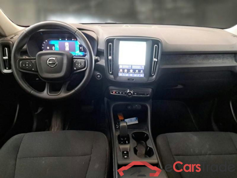 VOLVO XC40 / 2021 / 5P / SUV B3 automatico Essential #3