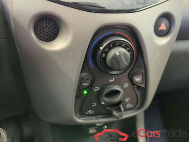 PEUGEOT 108 1.0 e-VTi Active #4