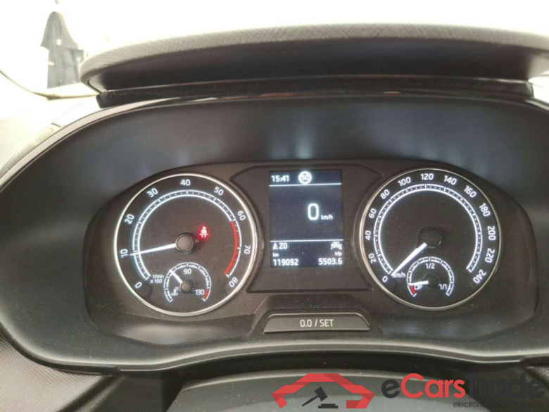 SKODA FABIA 1.0 TSI Ambition #6
