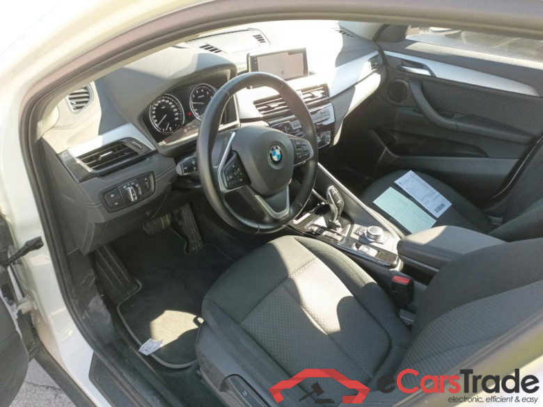 BMW X2 / 2017 / 5P / todoterreno sDrive18i (CX) #3