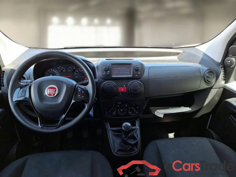 FIAT QUBO / 2016 / 5P / MONOVOLUME 1.4 8V 77CV EASY NATURAL POWER E6 #3