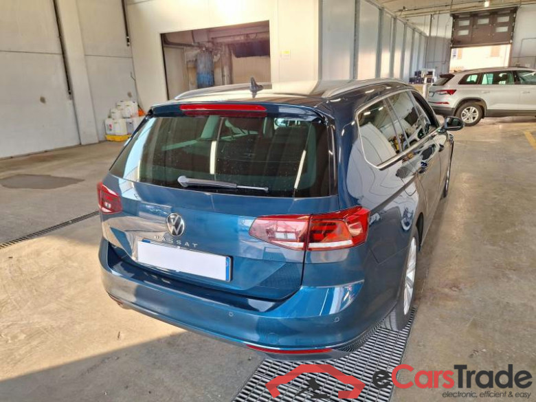 VOLKSWAGEN PASSAT / 2019 / 5P / STATION WAGON VAR. 2.0TDI SCR EVO 110KW BUSINESS DSG #2