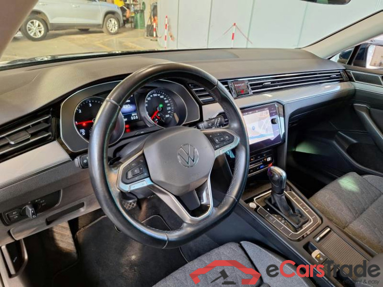 VOLKSWAGEN PASSAT / 2019 / 5P / STATION WAGON VAR. 2.0TDI SCR EVO 110KW BUSINESS DSG #3