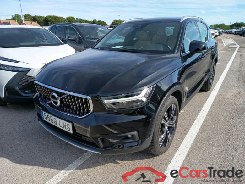 VOLVO XC40 / 2017 / 5P / todoterreno 1.5 T4 Twin Recharge Inscription Auto