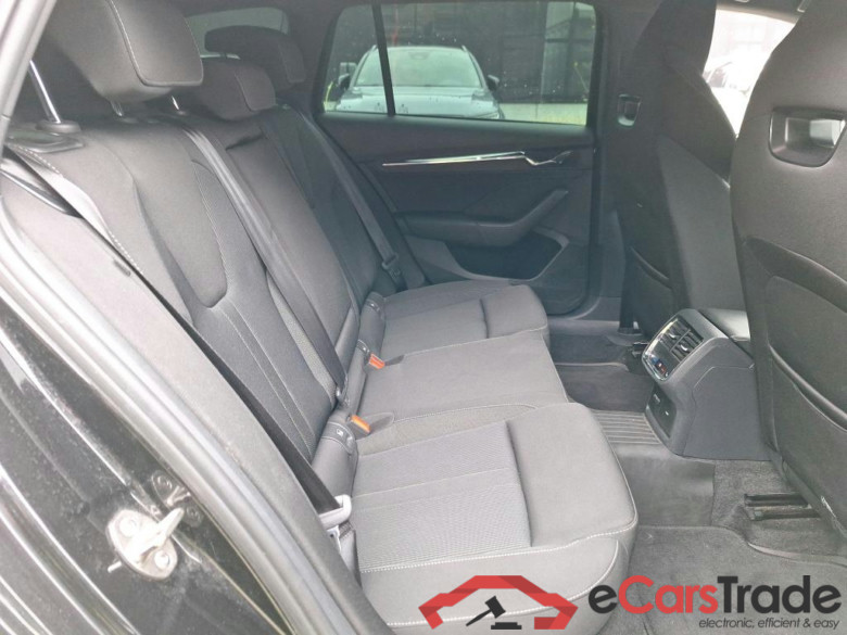 SKODA OCTAVIA COMBI 1.0 TSI MHEV 81KW DSG CLEVER+ #6