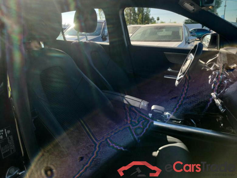 MERCEDES-BENZ GLA / 2020 / 5P / todoterreno GLA 200 D #6