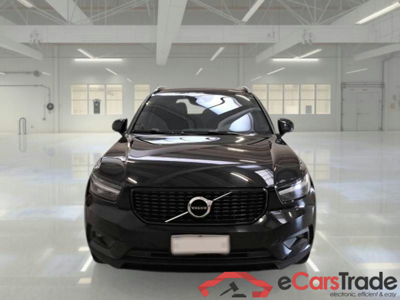 VOLVO XC40 / 2017 / 5P / SUV T5 PLUG-IN HYBRID AUTO RECHARGE R-DESIGN #6