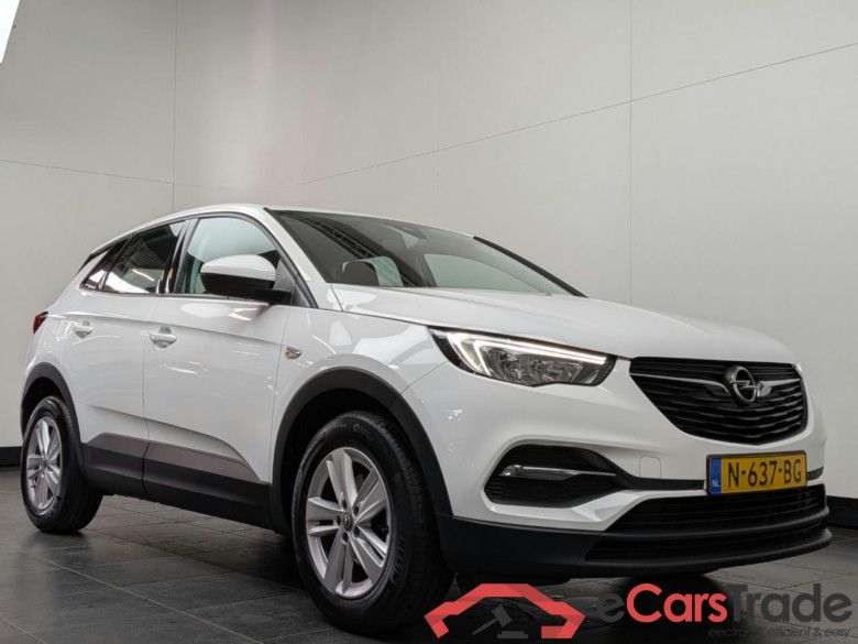 OPEL Grandland X 1.2 Turbo Edition #2