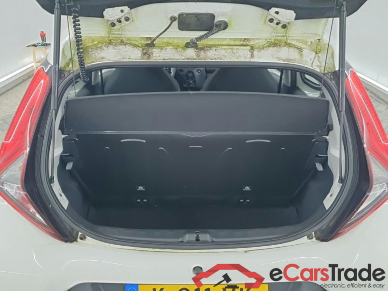 TOYOTA Aygo 1.0 VVT-i x-fun #5