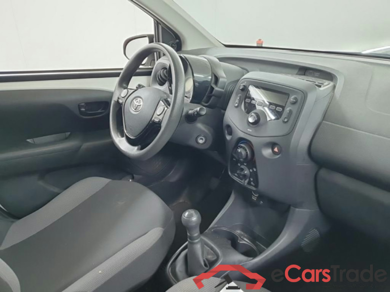 TOYOTA Aygo 1.0 VVT-i x-fun #6