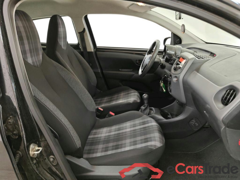 Peugeot 108 Active 1.0 e-VTi 72pk 5d #3