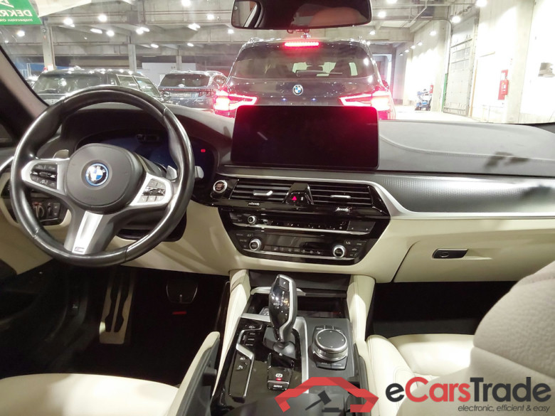 BMW 5-serie 3.0 545E XDRIVE AUTO #6