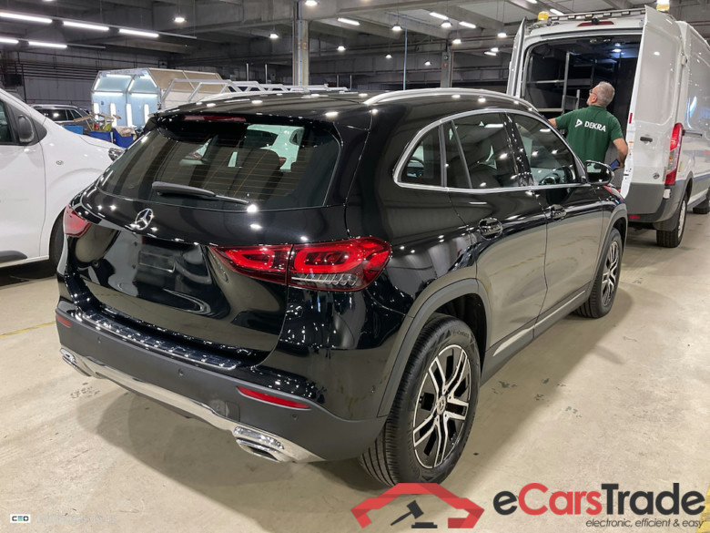 MERCEDES-BENZ GLA 2.0 GLA 200 D DCT 4MATIC 4WD BUS SOL #4