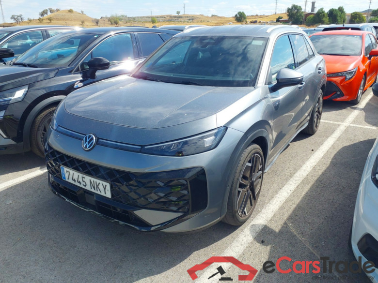 VOLKSWAGEN T-Roc 1.5 TSI 110 kW (150 CV) auto DSG 7 vel. R-Line(Winterpack) #1